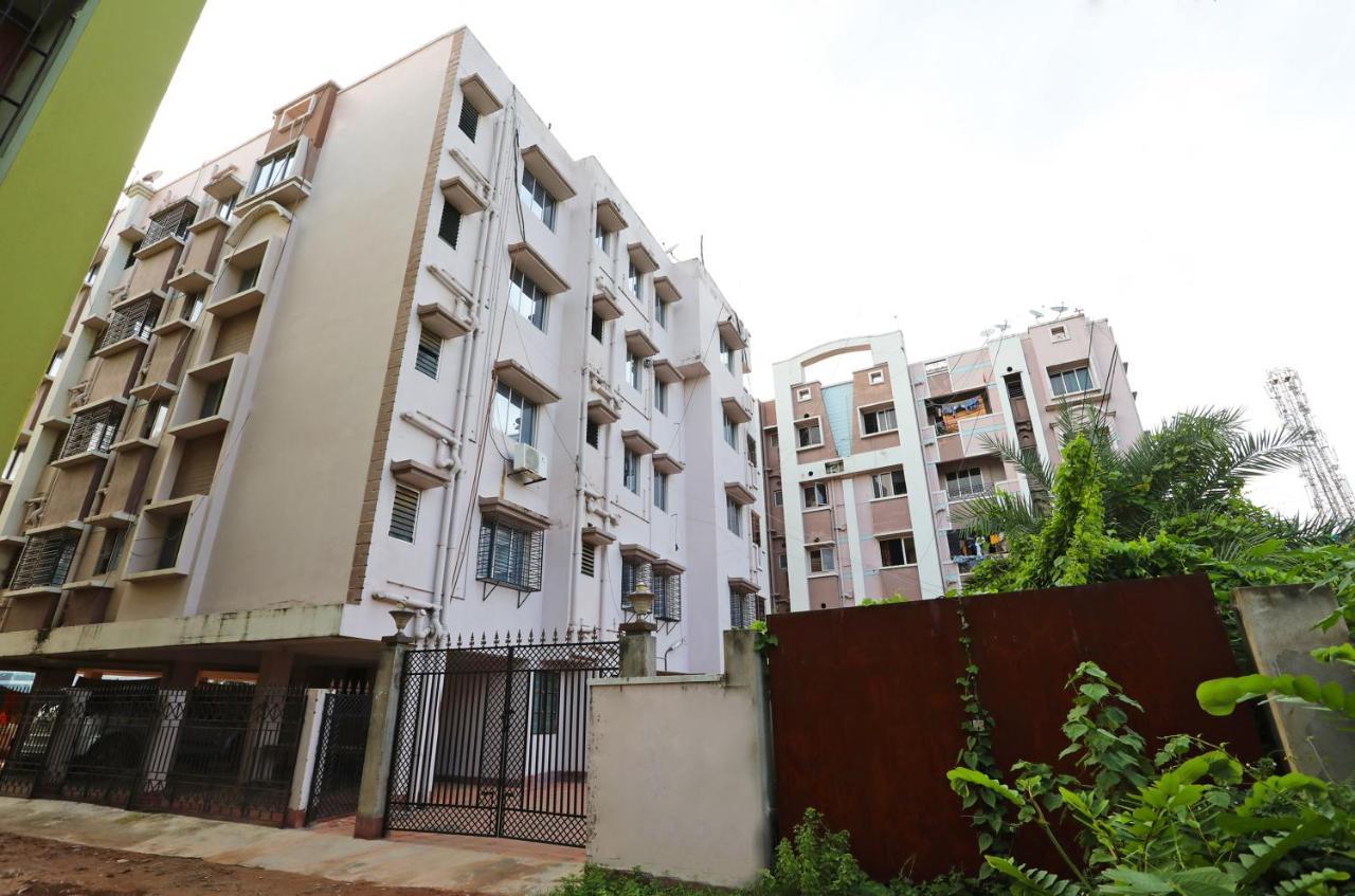 Oyo 14818 Sudarshan Apartment Calcutta Exteriör bild