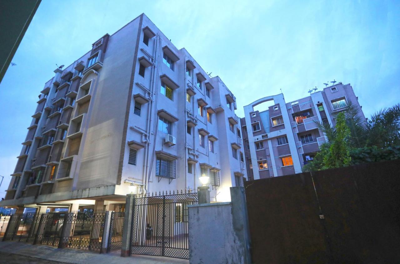 Oyo 14818 Sudarshan Apartment Calcutta Exteriör bild