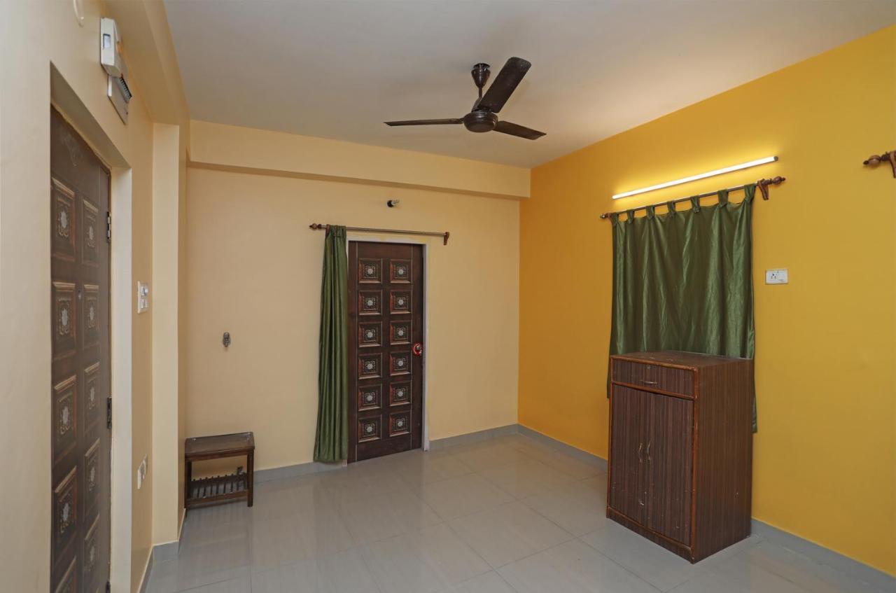 Oyo 14818 Sudarshan Apartment Calcutta Exteriör bild