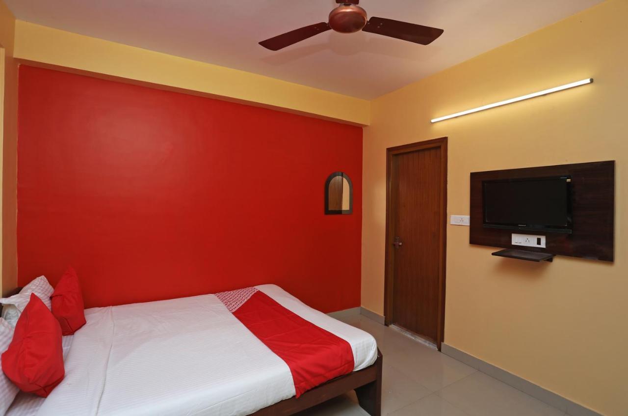 Oyo 14818 Sudarshan Apartment Calcutta Exteriör bild