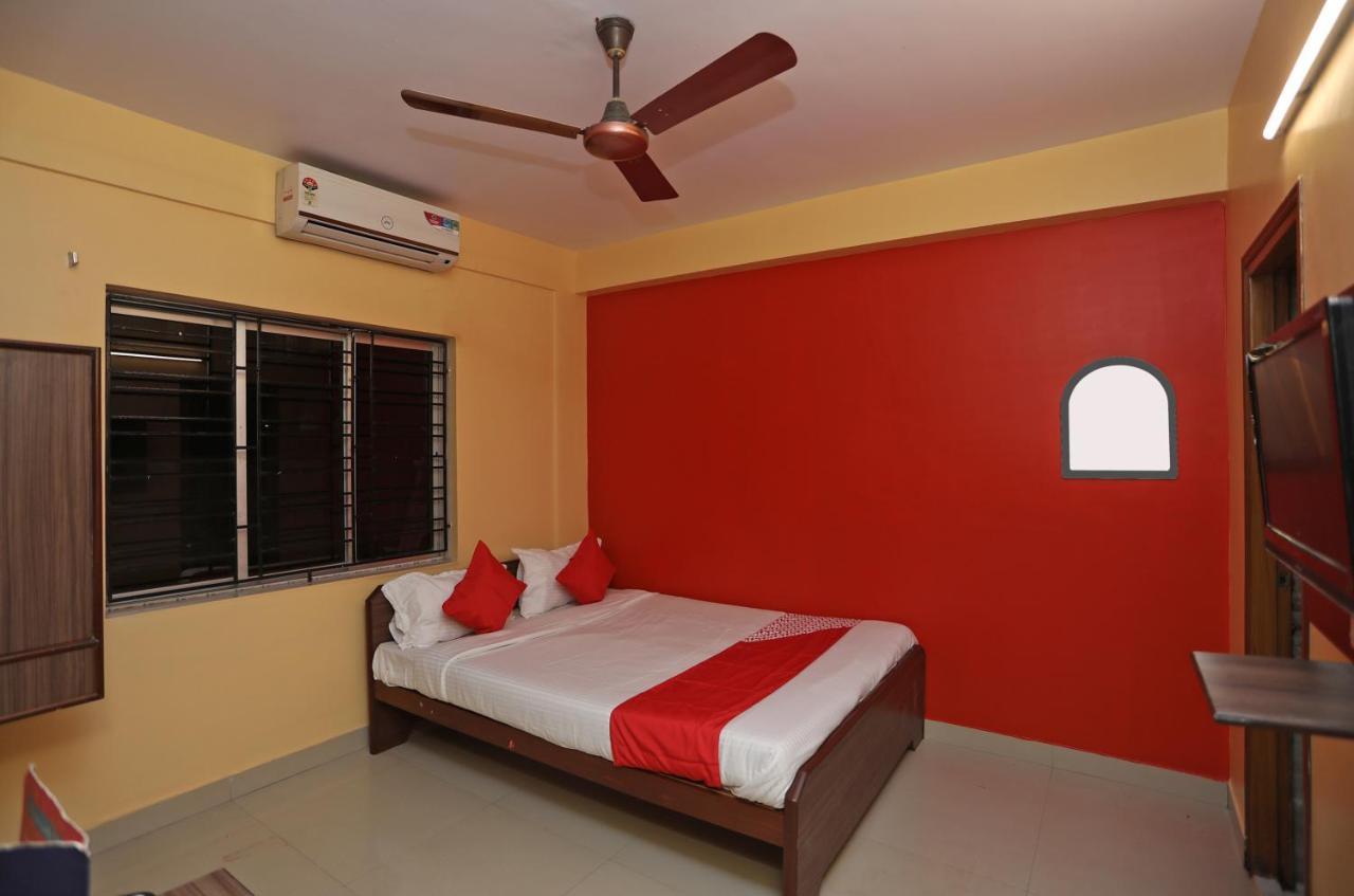 Oyo 14818 Sudarshan Apartment Calcutta Exteriör bild