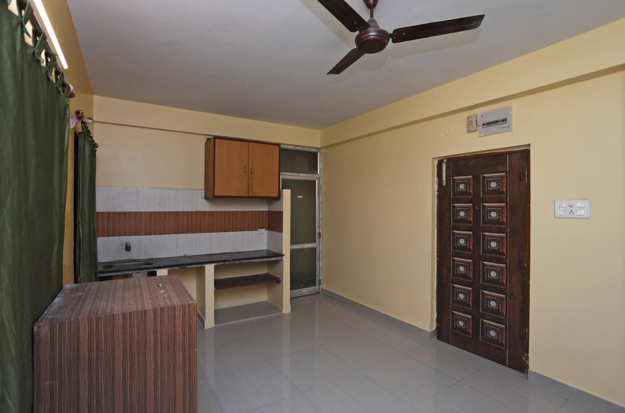 Oyo 14818 Sudarshan Apartment Calcutta Exteriör bild